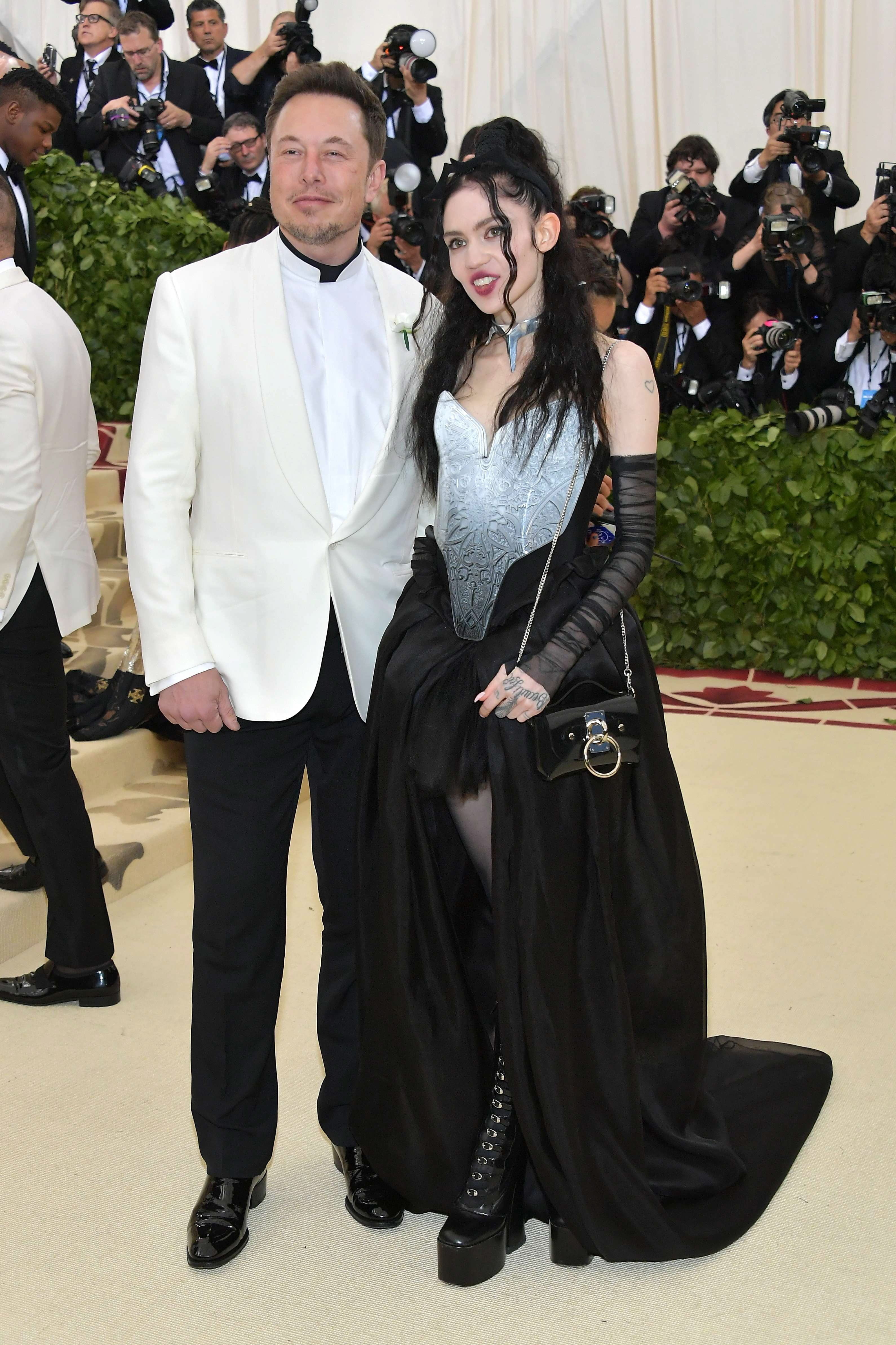US-HEAVENLY-BODIES:-FASHION-&-THE-CATHOLIC-IMAGINATION-COSTUME-I US-HEAVENLY-BODIES:-FASHION-&-THE-CATHOLIC-IMAGINATION-COSTUME-I father singer grimes called maurice